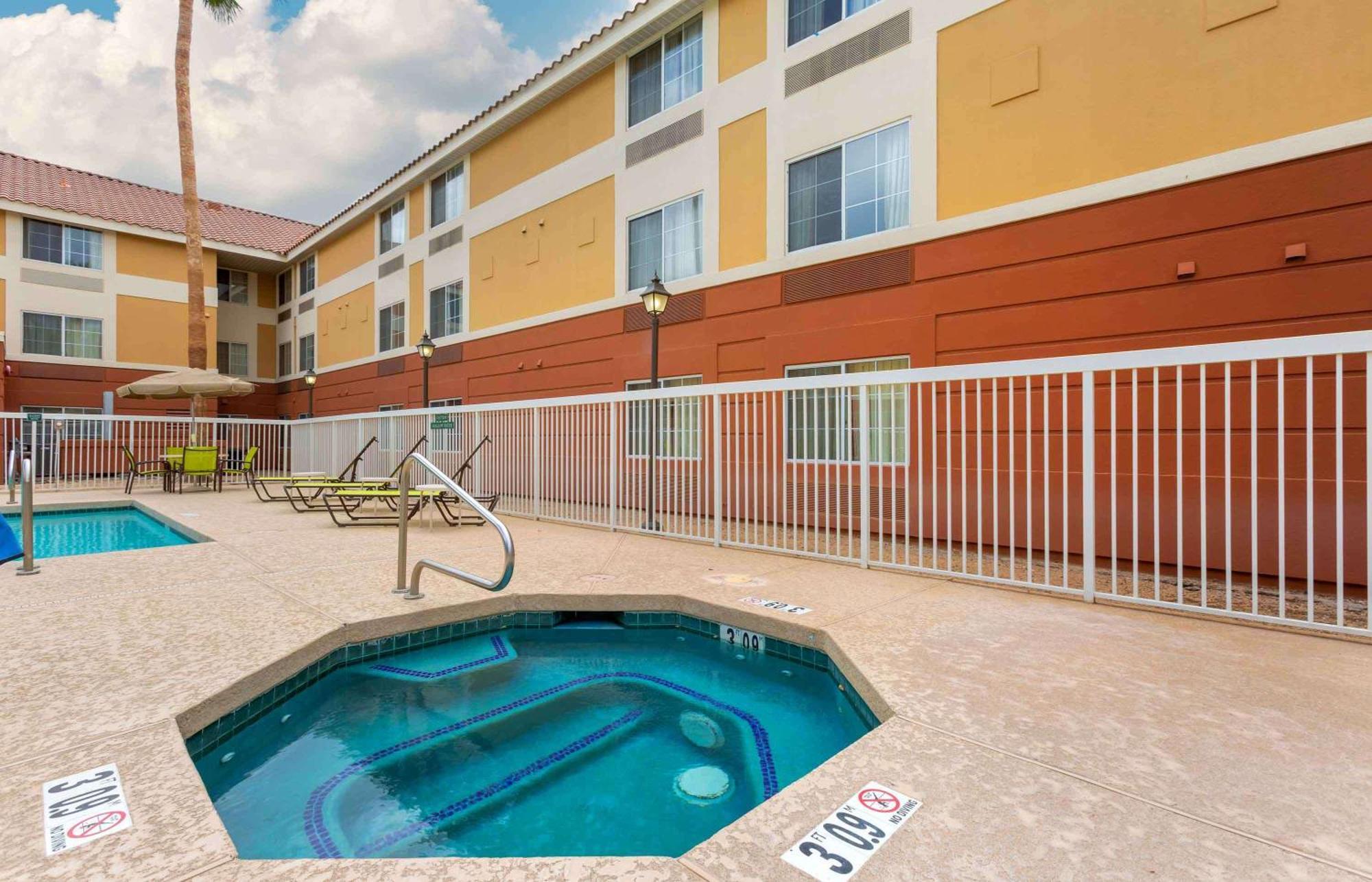 Extended Stay America Suites - Phoenix - Скоттсдейл Экстерьер фото